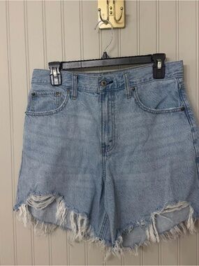 Abercrombie & Fitch Denim Shorts Women’s Size 28/6